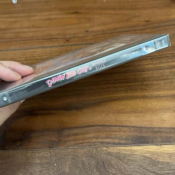 Down and Out in Beverly Hills DVD 1986 Touchstone Sealed - Picture 3 of 4